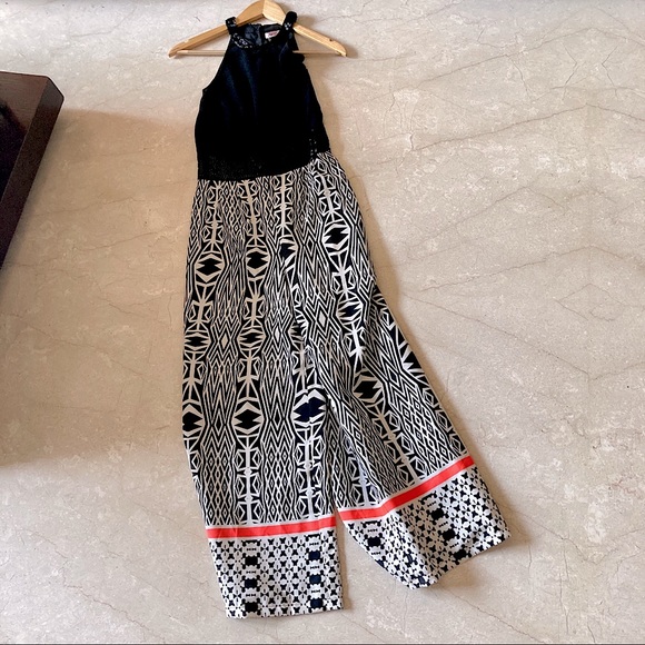 Pants - Black jumpsuit